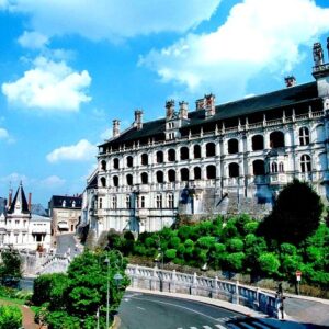 castele-de-pe-Valea-Loarei-Blois-min