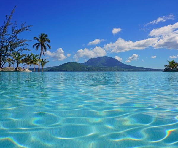 CARAIBE | Island Hopping Cruise